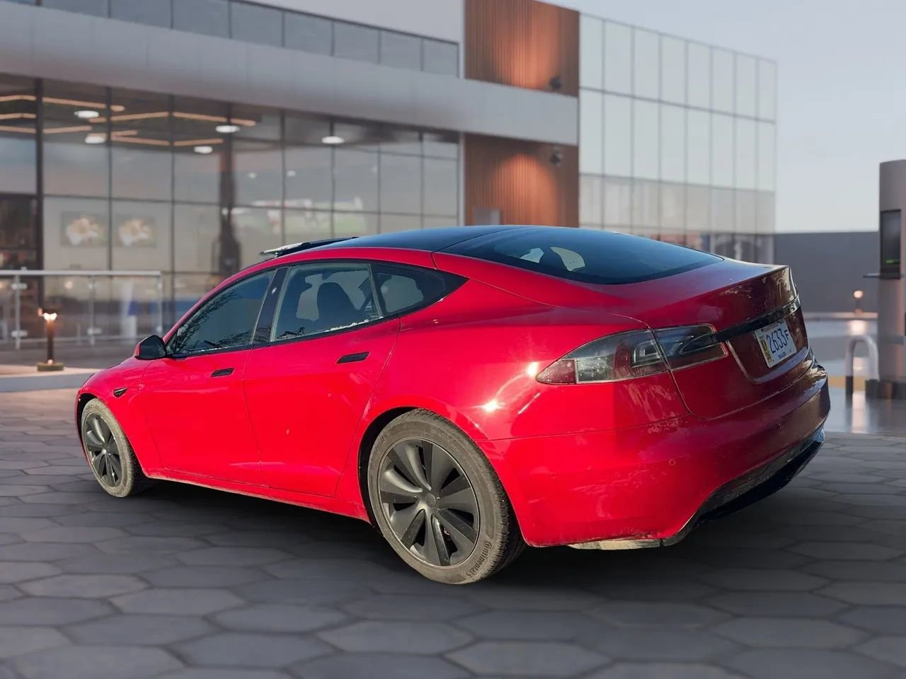 Used 2021 Tesla Model S Long Range image 3