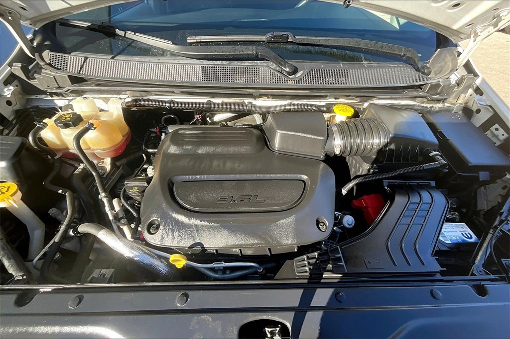 Used 2019 Chrysler Pacifica Touring-L Plus w/ Advanced Safetytec Group image 28