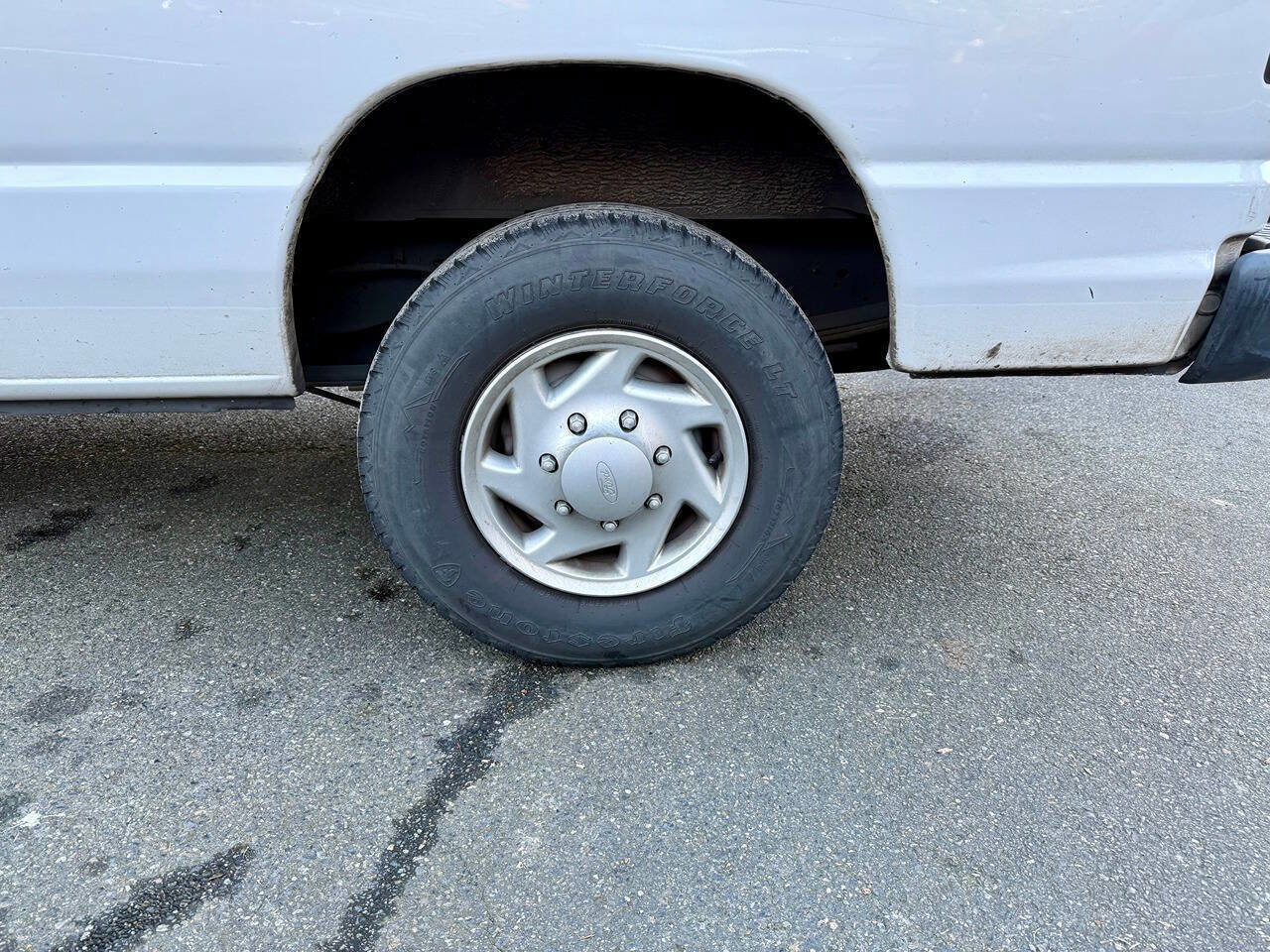 Used 2011 Ford E-250 and Econoline 250 w/ PWR Group RWD image 21