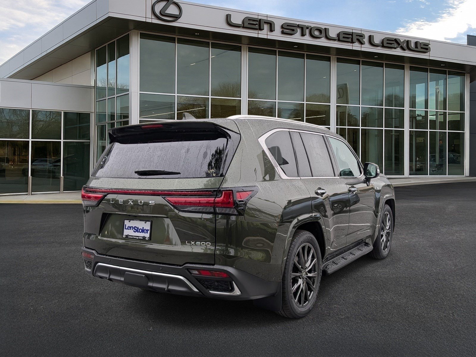 New 2026 Lexus LX 600 F Sport w/ Accessory Package (2T) AWD/4WD image 2