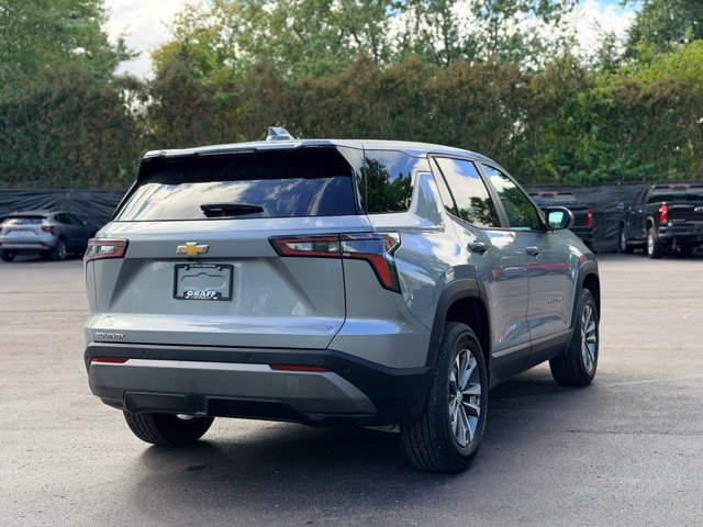 Used 2026 Chevrolet Equinox LT FWD image 5