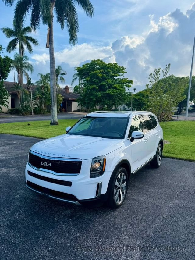 Used 2022 Kia Telluride S FWD image 1