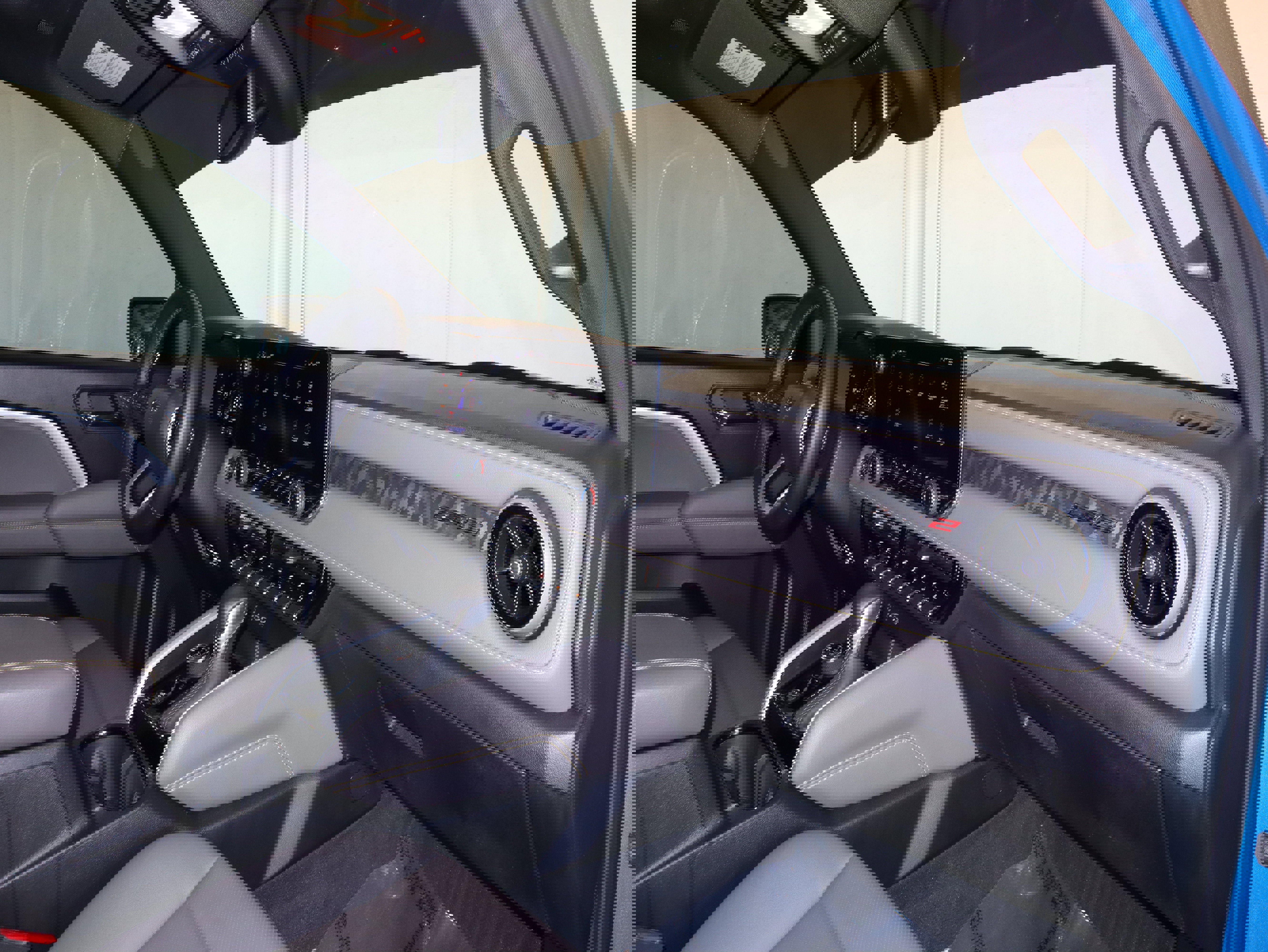 Used 2023 Chevrolet Colorado ZR2 w/ ZR2 Convenience Package III image 41