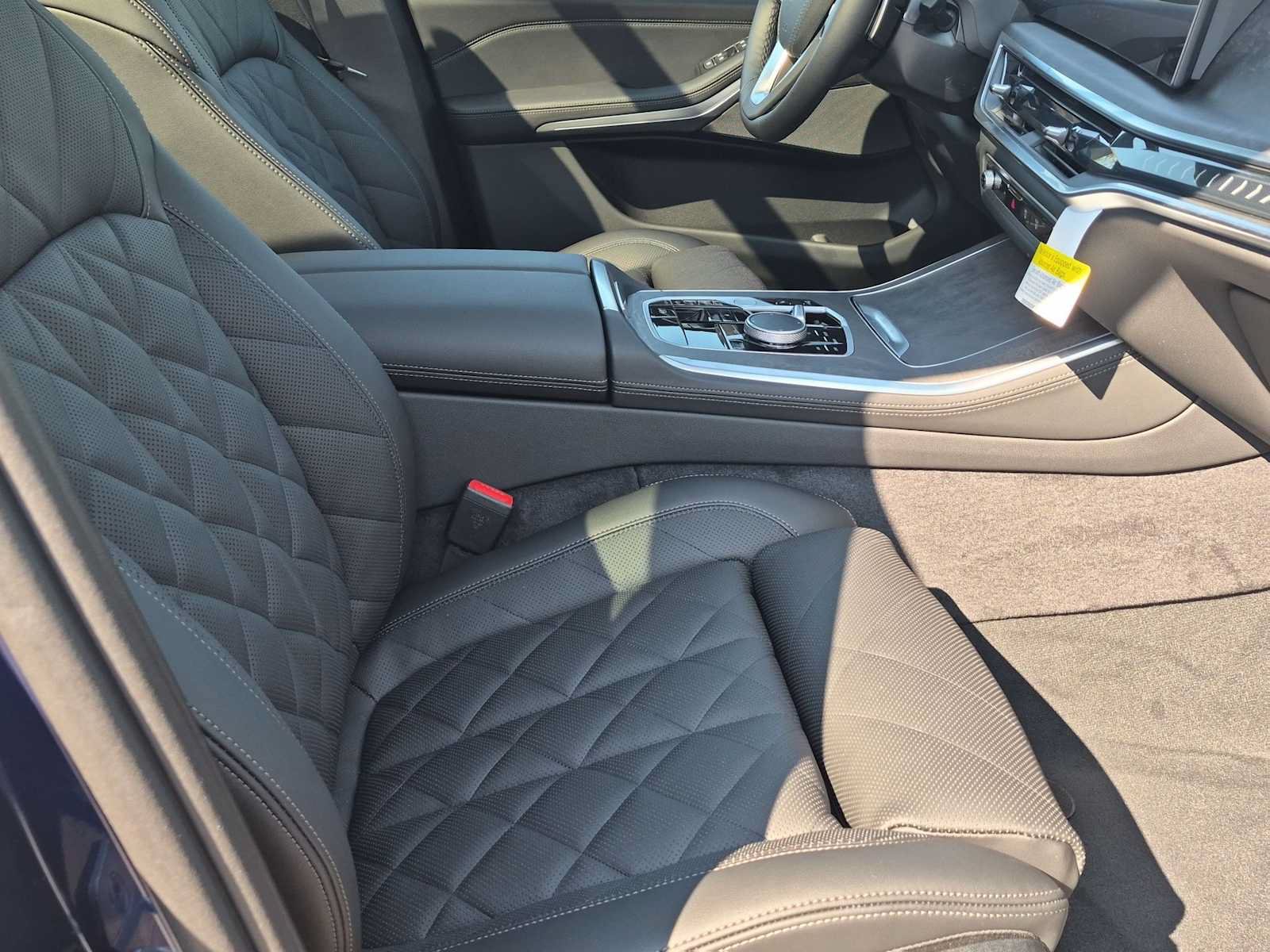 New 2026 BMW X5 xDrive40i AWD/4WD image 23