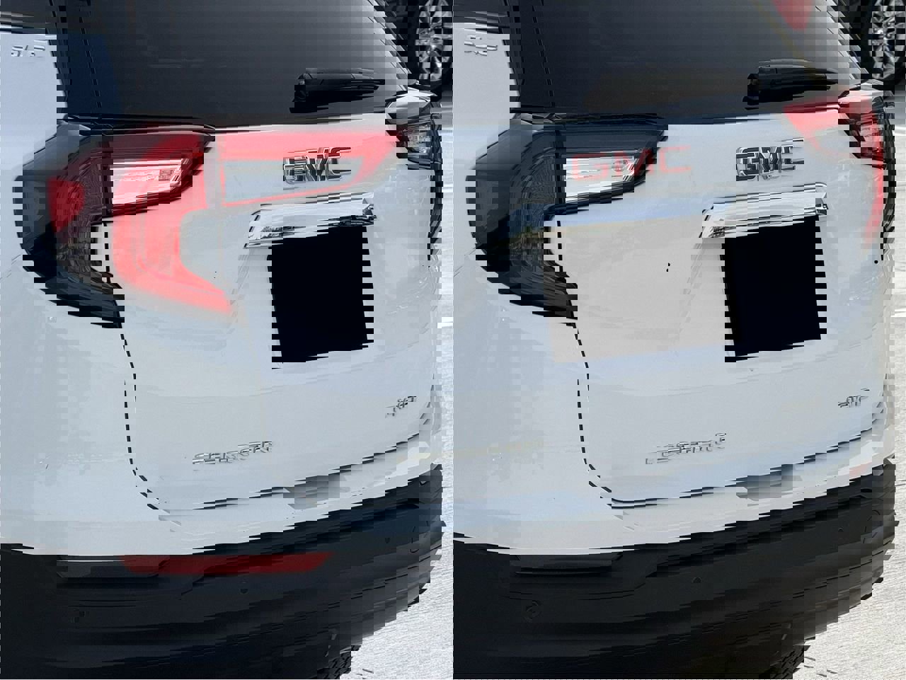 Certified 2023 GMC Terrain SLE w/ Driver Convenience Package image 6