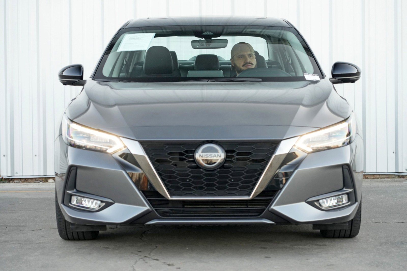 Used 2023 Nissan Sentra SR w/ SR Premium Package image 6