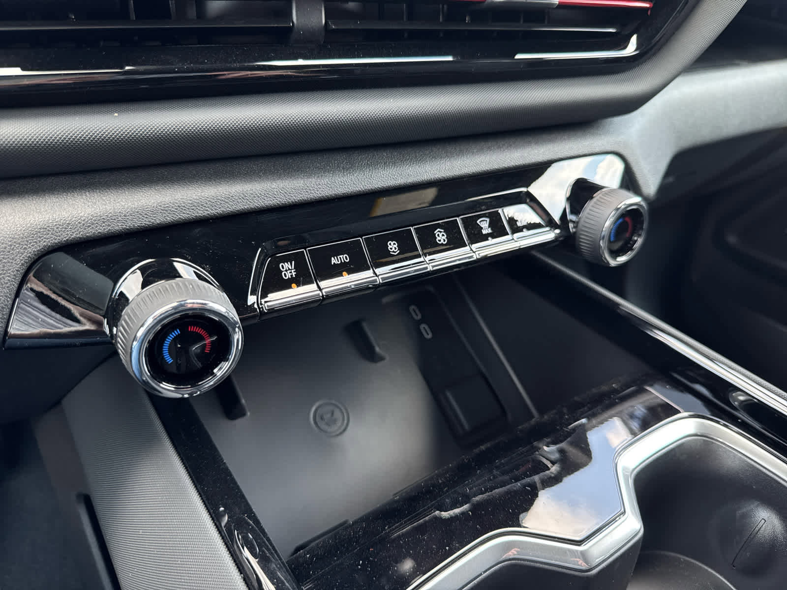 New 2026 Chevrolet Silverado EV Trail Boss w/ Premium Package image 25