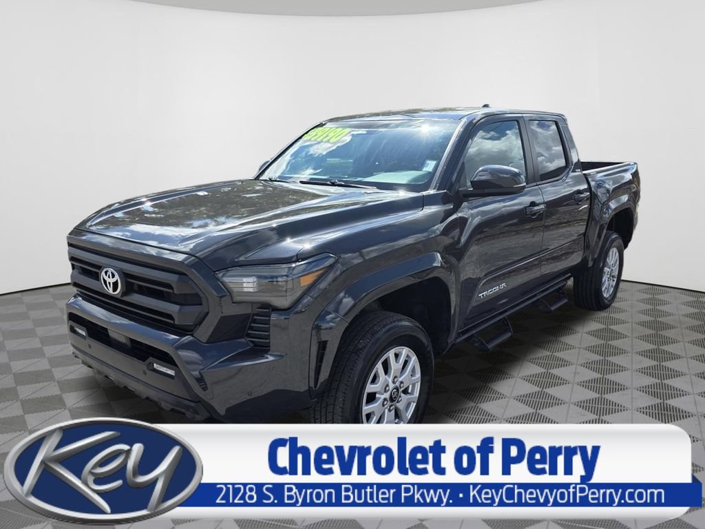 Used 2025 Toyota Tacoma SR5 AWD/4WD image 1