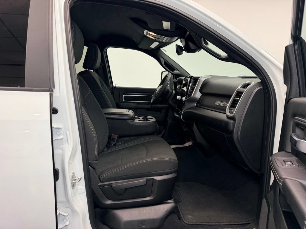 Used 2025 RAM 2500 Big Horn AWD/4WD image 11