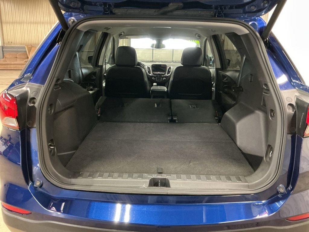 Used 2023 Chevrolet Equinox Premier image 8