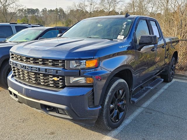 Used 2021 Chevrolet Silverado 1500 Custom image 3