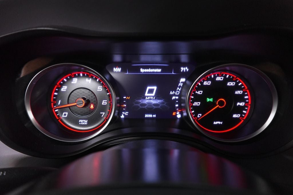 Used 2023 Dodge Charger R/T w/ Technology Group RWD image 17