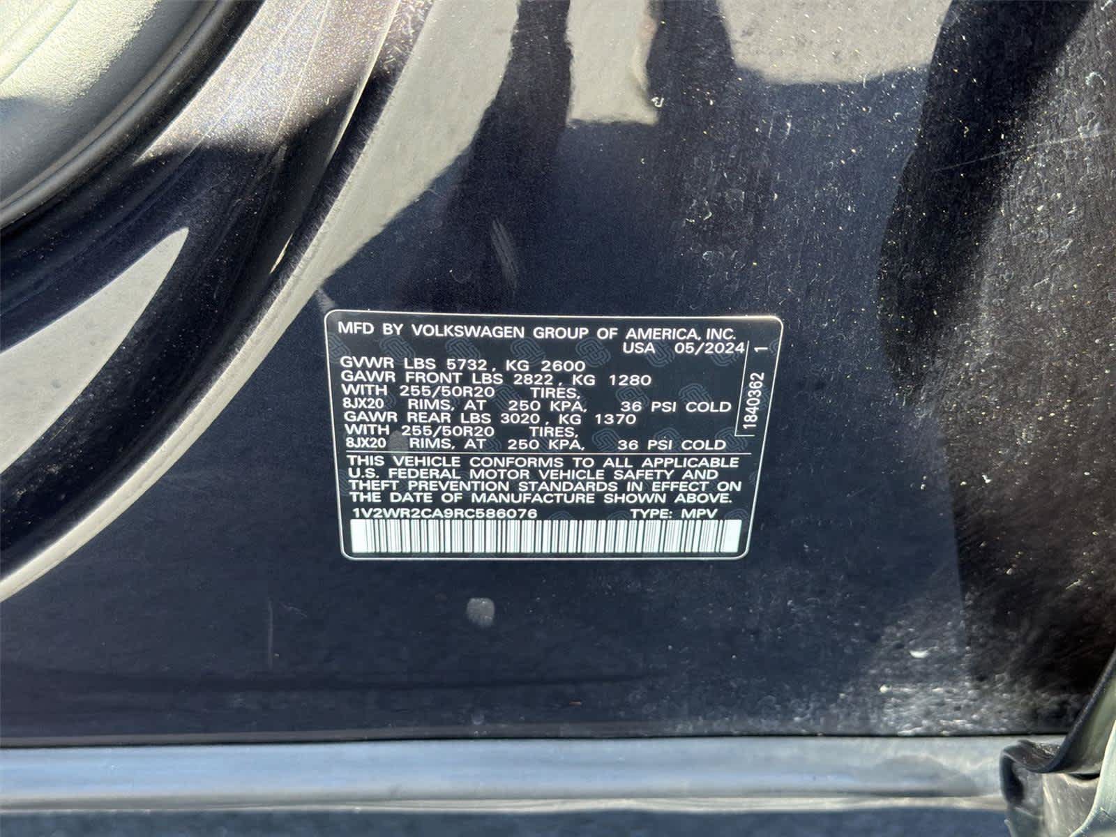 Used 2024 Volkswagen Atlas SE FWD image 22