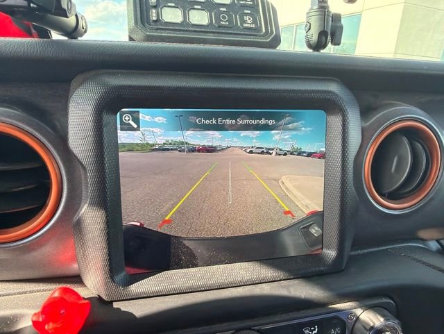 Used 2023 Jeep Gladiator Mojave w/ Cold Weather Group AWD/4WD image 9