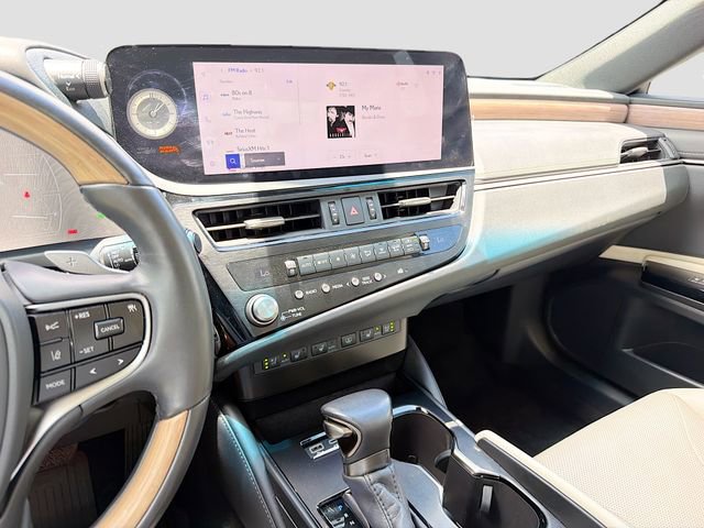 Used 2024 Lexus ES 300h w/ Technology Package FWD image 27