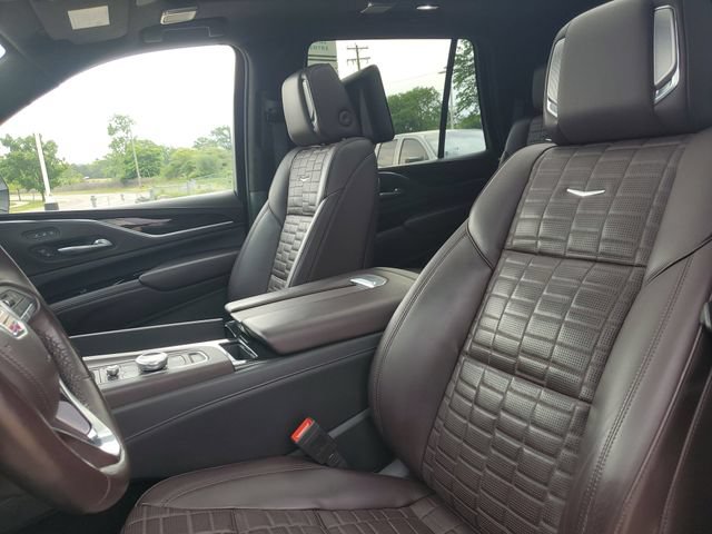 Used 2021 Cadillac Escalade Premium Luxury Platinum w/ Heavy-Duty Trailer Package AWD/4WD image 5