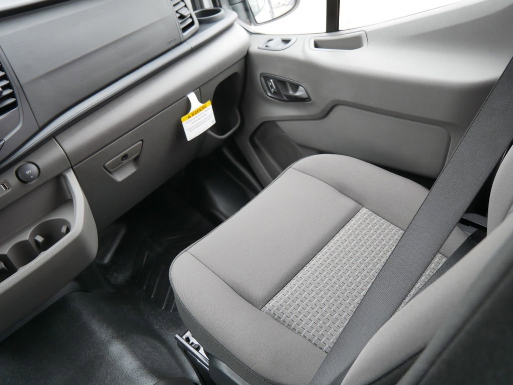 New 2026 Ford Transit 350 148 Low Roof Wagon AWD image 19