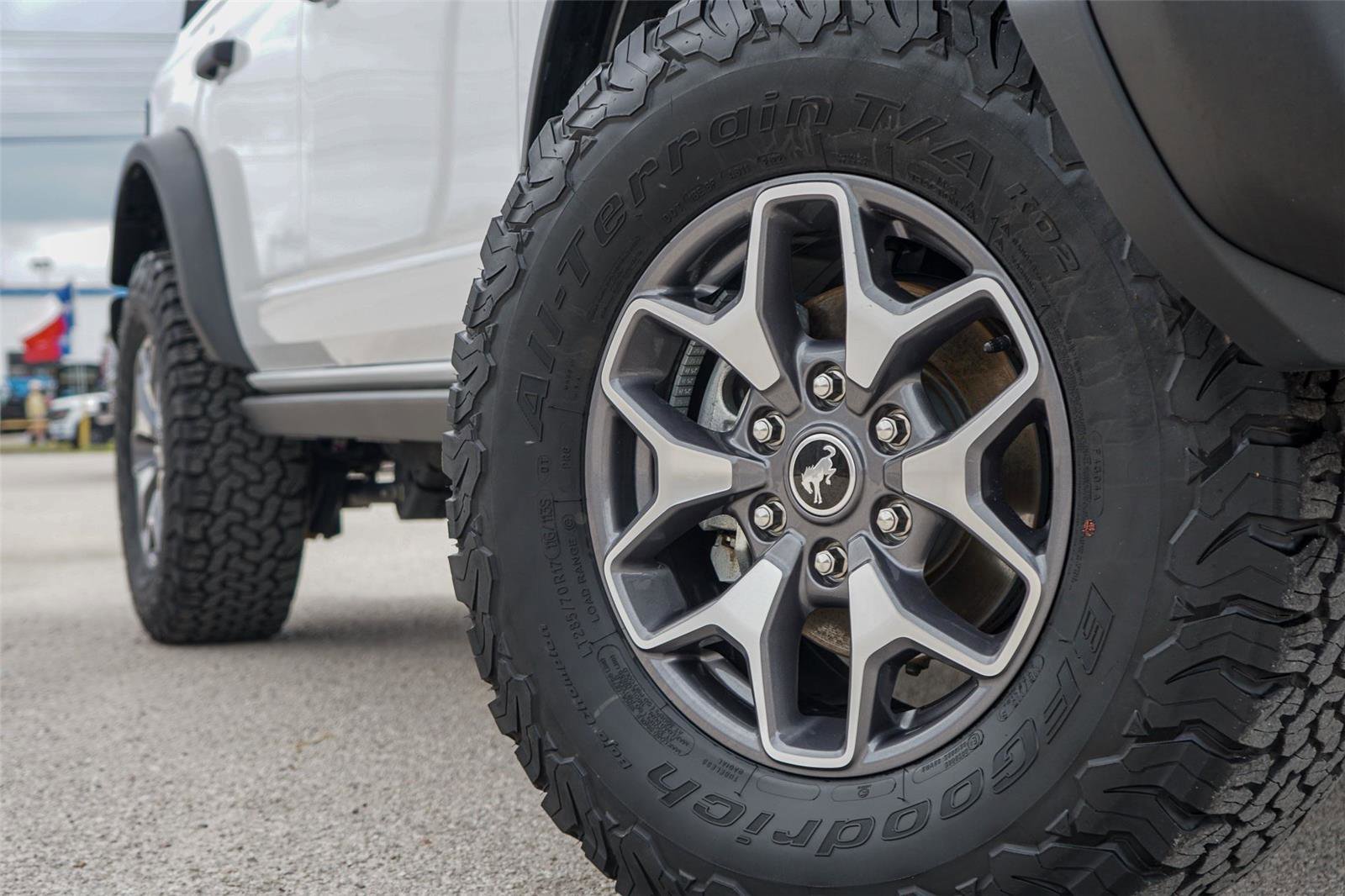 Used 2022 Ford Bronco Badlands image 2