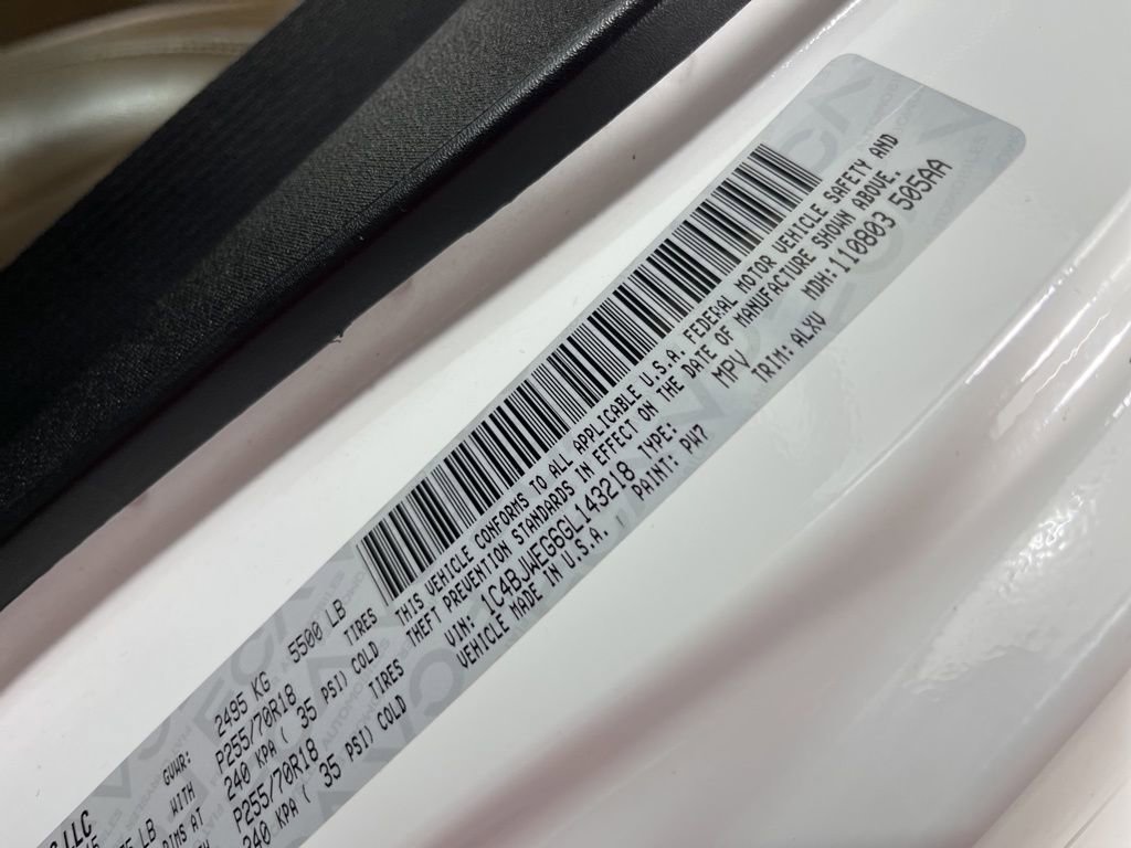 Used 2016 Jeep Wrangler Unlimited Sahara w/ Connectivity Group image 20