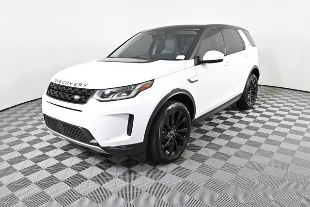 Used 2022 Land Rover Discovery Sport SE image 2