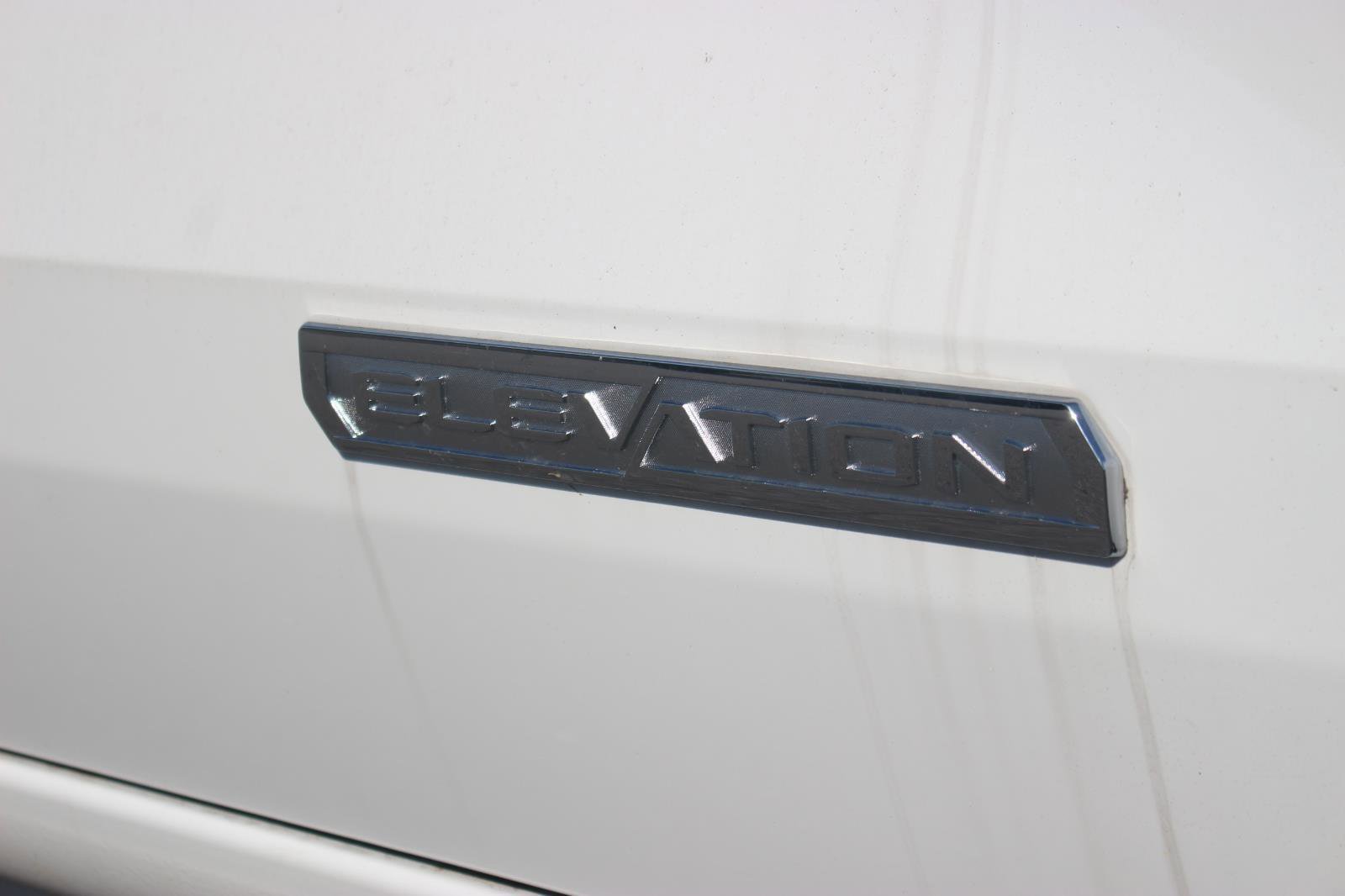 New 2025 GMC Canyon Elevation w/ Convenience Package image 17