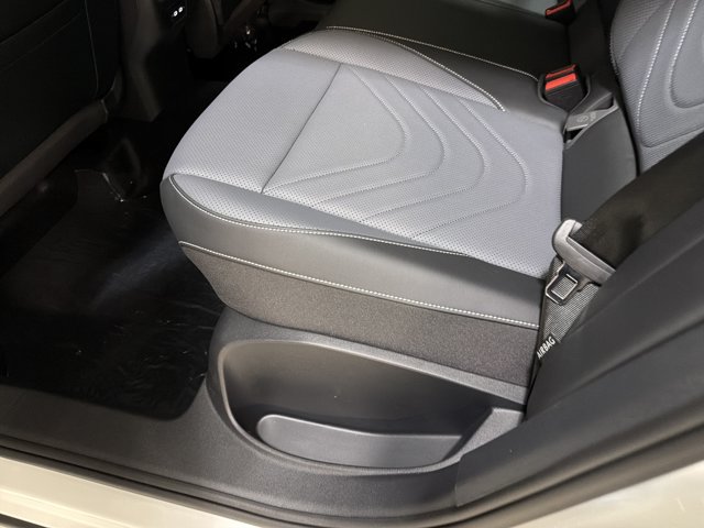 New 2026 Volkswagen Tiguan SE R-Line AWD/4WD image 23