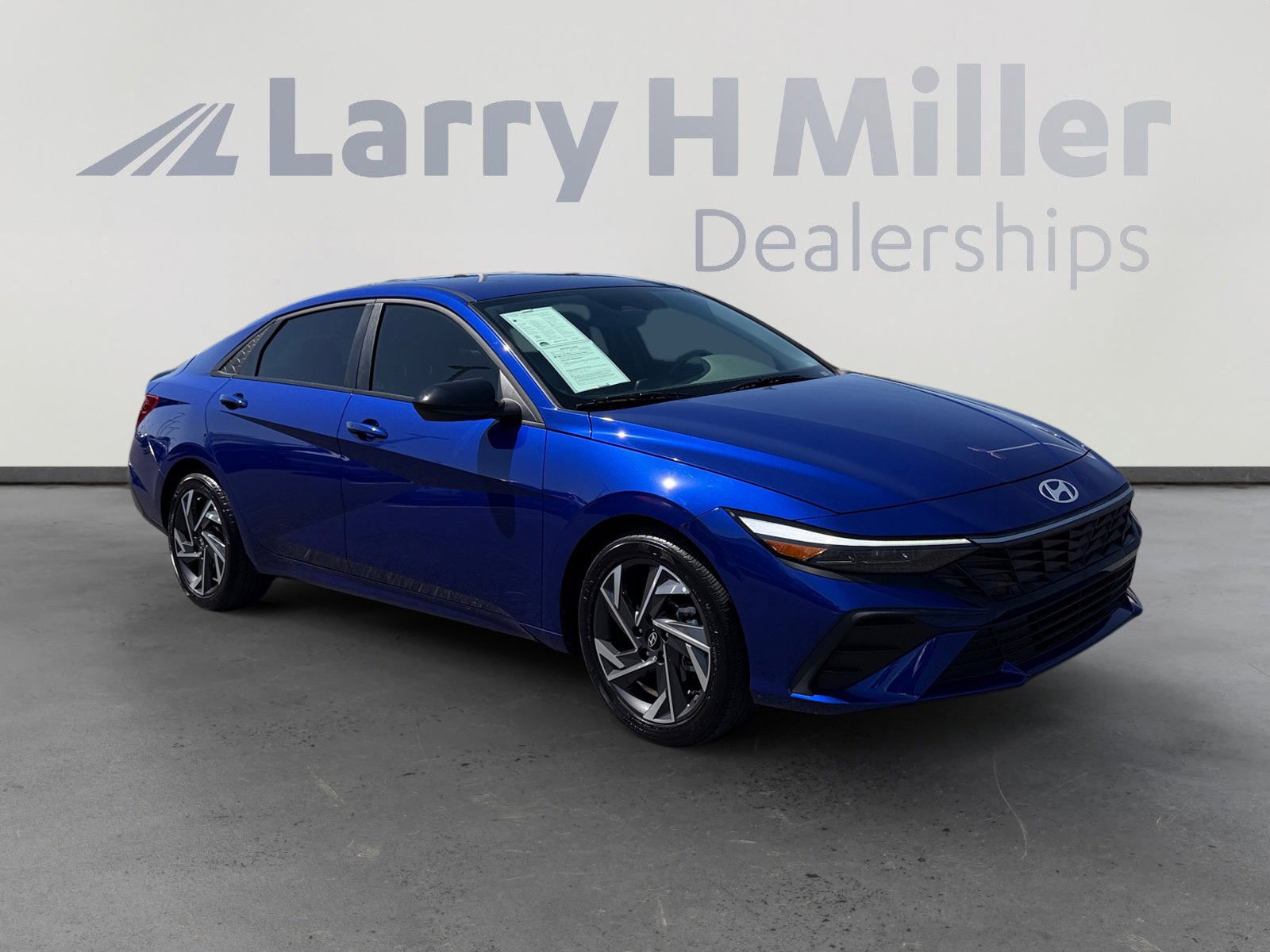 Certified 2025 Hyundai Elantra Sport FWD image 7