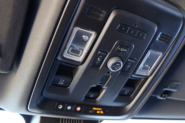 Used 2023 Chevrolet Tahoe Z71 w/ Luxury Package image 30