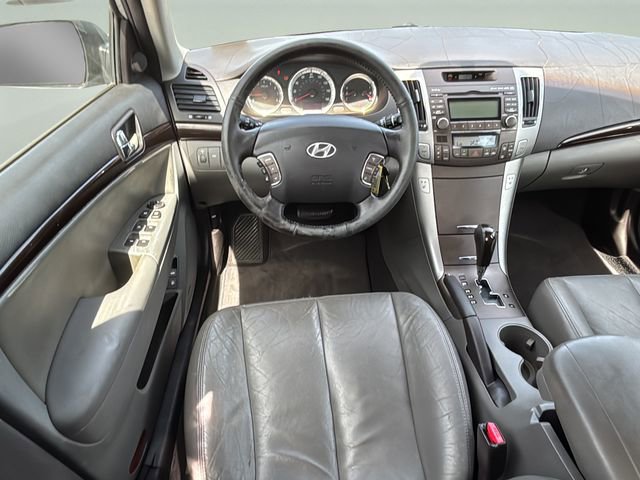 Used 2009 Hyundai Sonata Limited FWD image 15