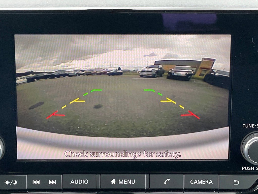 Used 2025 Nissan Pathfinder SV image 20