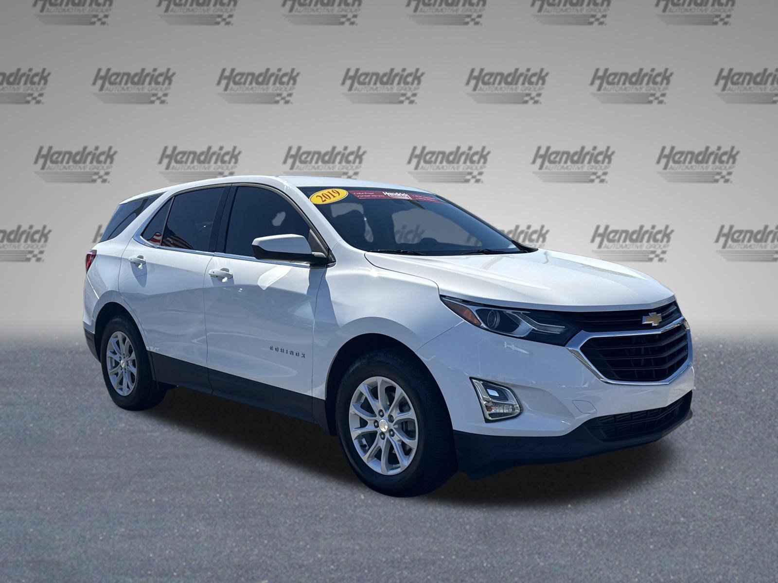 Used 2019 Chevrolet Equinox LT FWD image 2