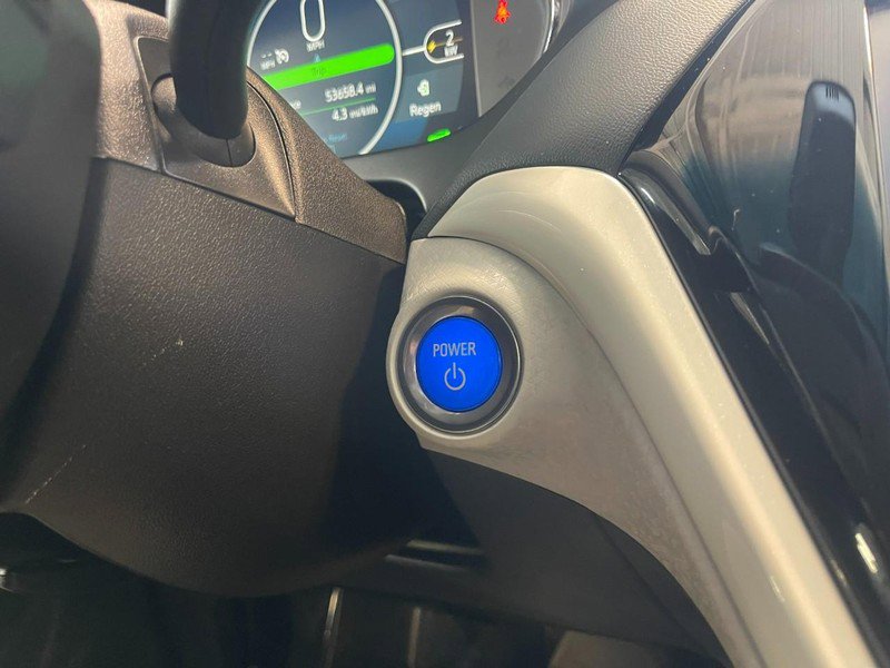 Used 2018 Chevrolet Bolt LT image 28