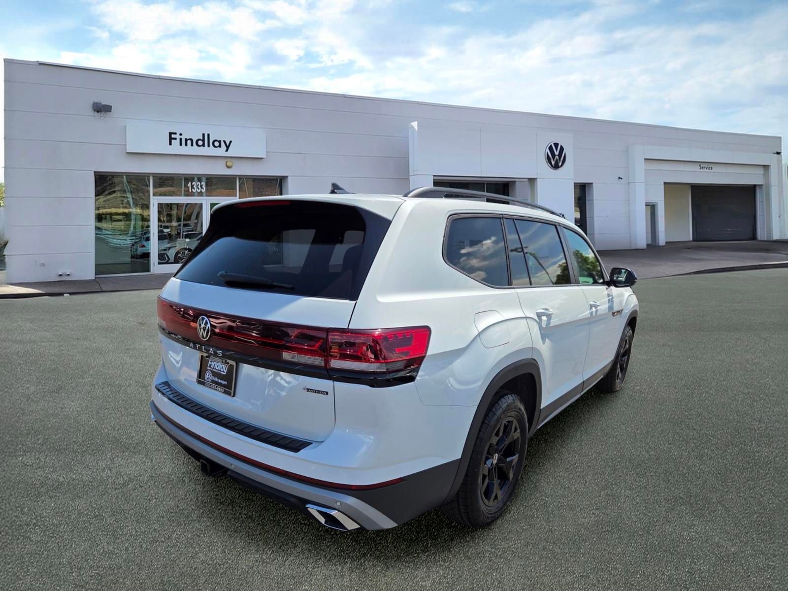 New 2026 Volkswagen Atlas Peak Edition AWD/4WD image 3