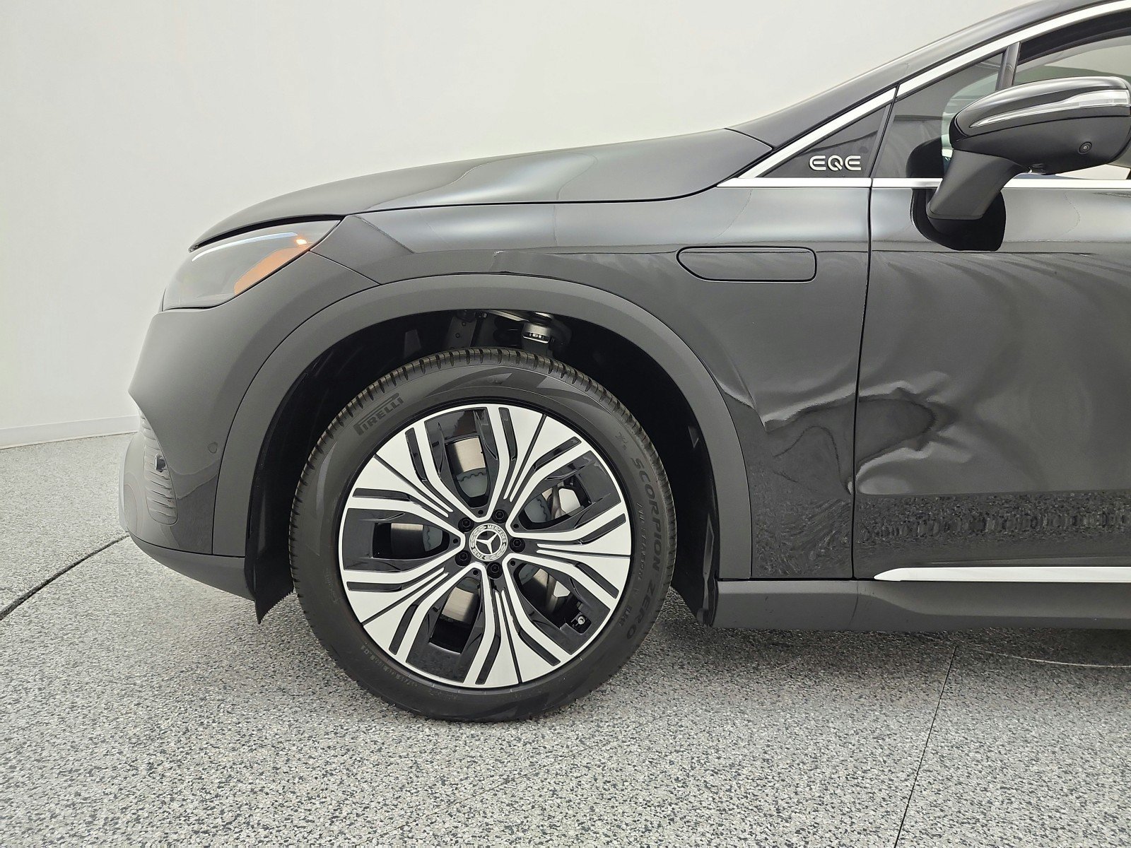 New 2027 Mercedes-Benz EQE 320+ SUV image 12