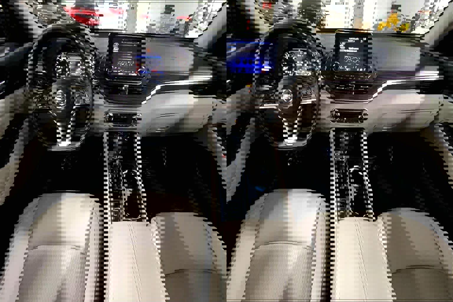 Used 2024 Nissan Altima 2.5 SV image 16