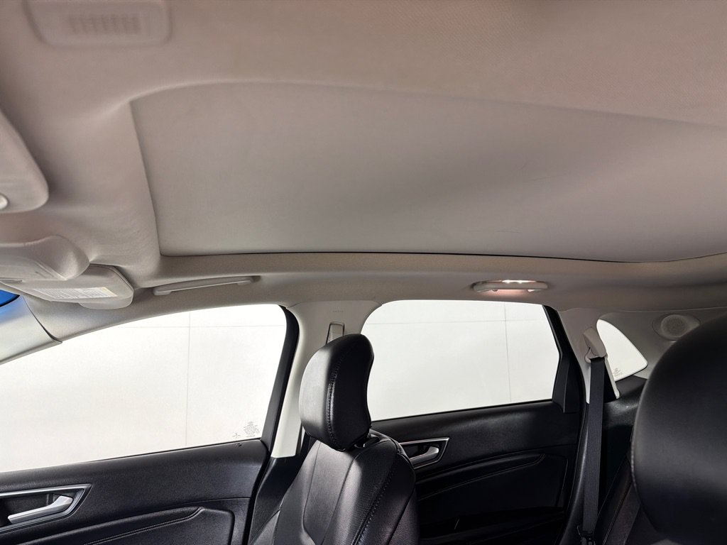 Used 2019 Ford Edge Titanium w/ Equipment Group 301A AWD/4WD image 14