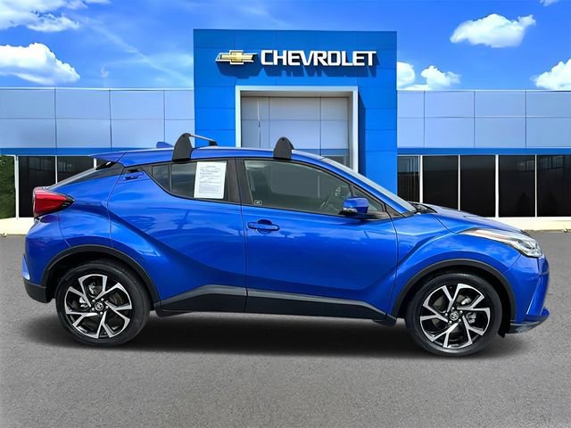 Used 2020 Toyota C-HR XLE image 2