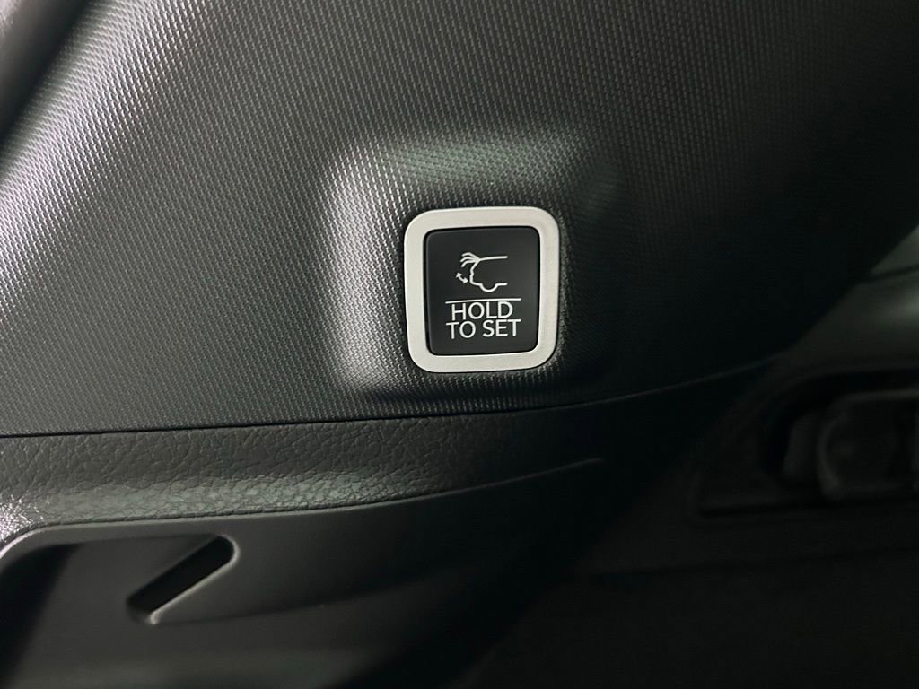 New 2025 Jeep Grand Cherokee Overland w/ Adv Protech Group III image 11