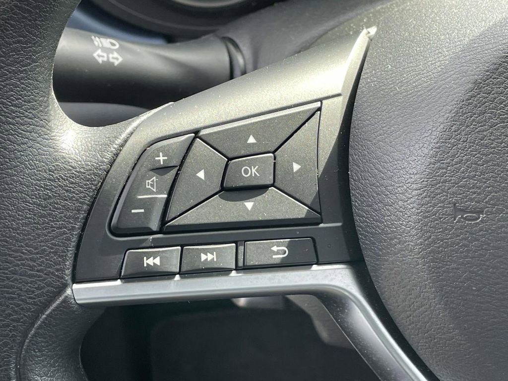 Used 2025 Nissan Versa SV w/ Trunk Package image 19