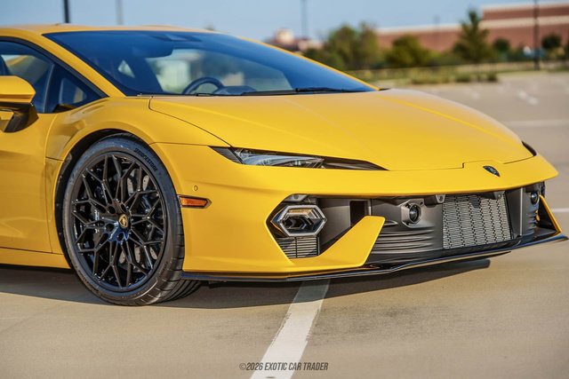Used 2026 Lamborghini Temerario AWD/4WD image 48