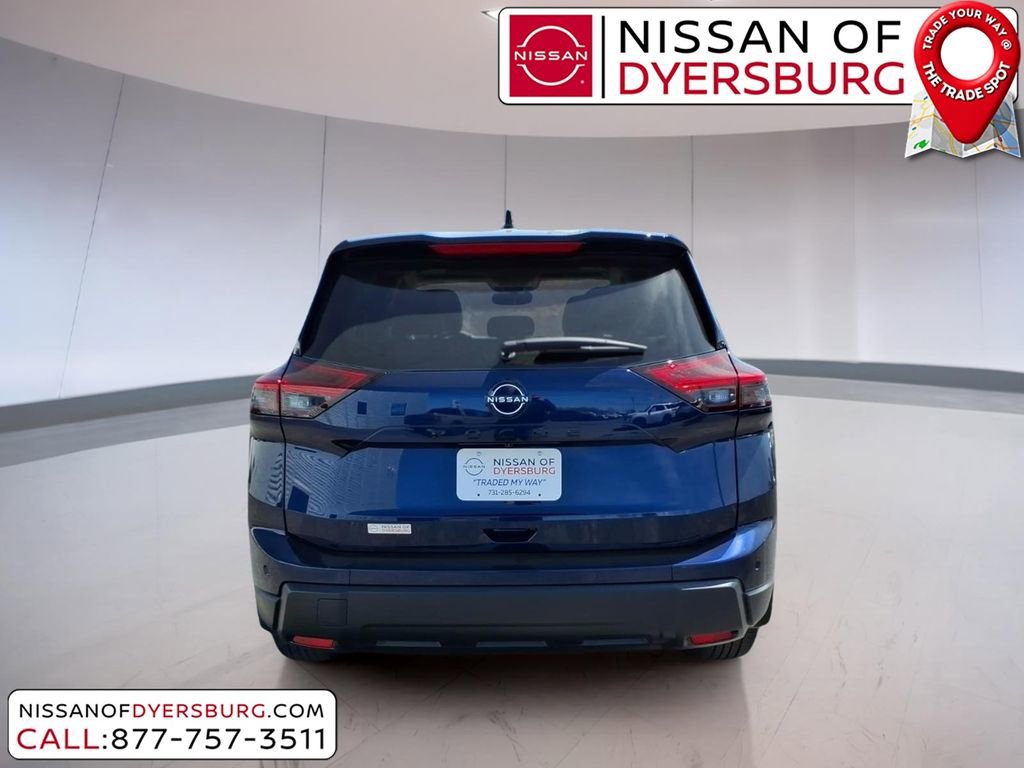New 2026 Nissan Rogue SV FWD image 4