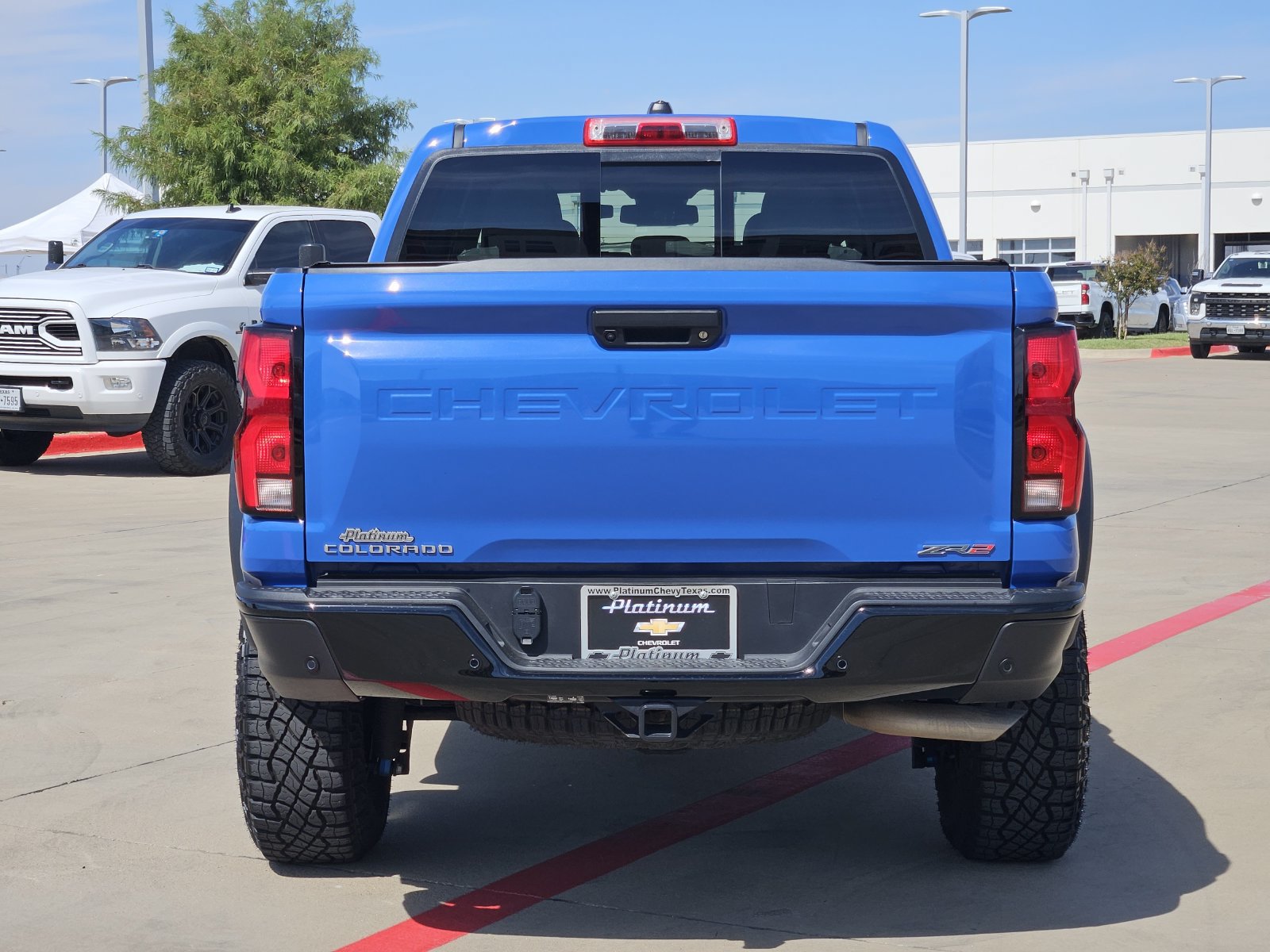 Certified 2026 Chevrolet Colorado ZR2 w/ Technology Package AWD/4WD image 8