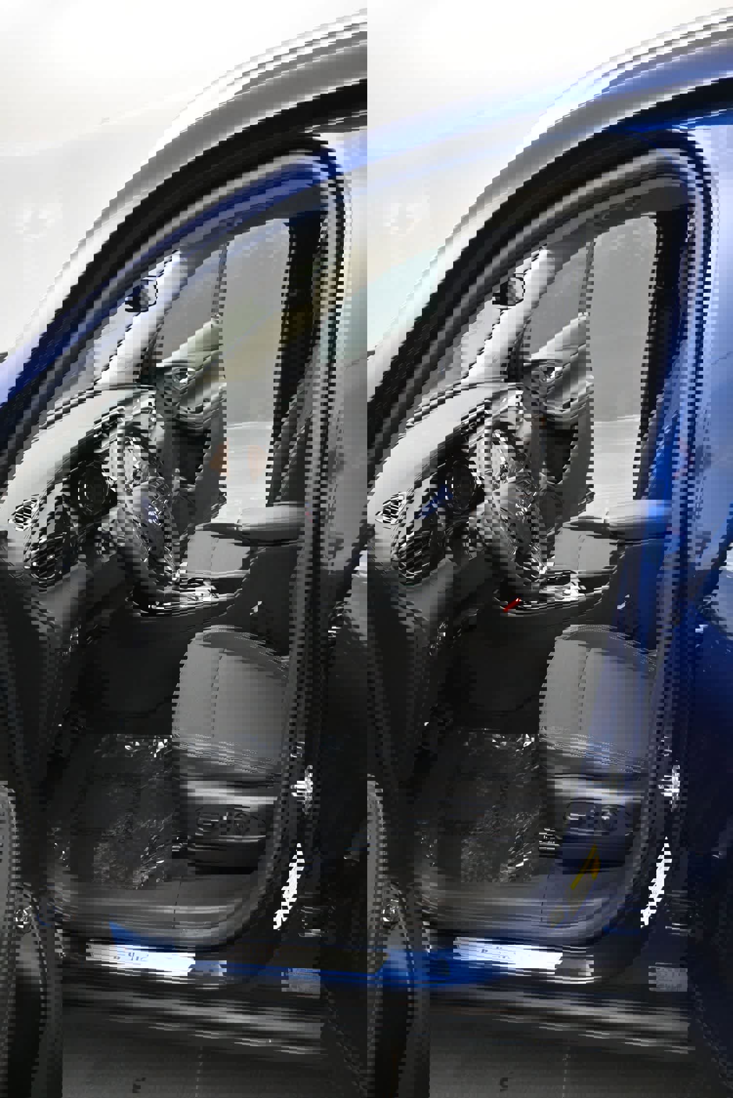 Used 2022 Buick Encore GX Select AWD/4WD image 16