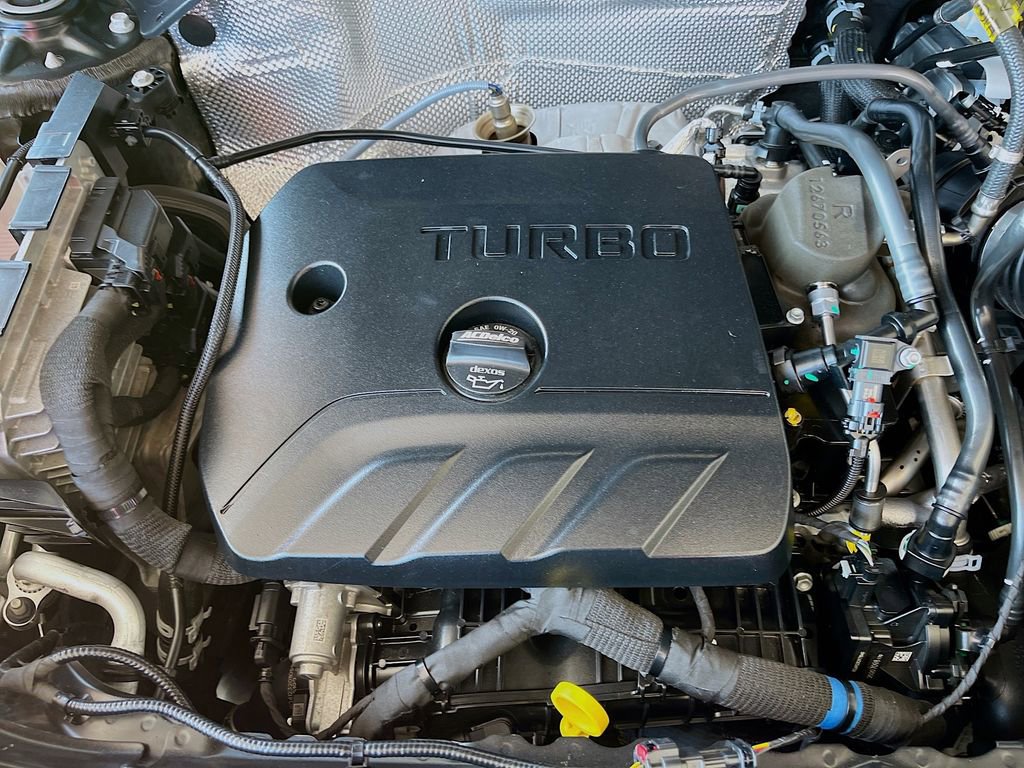 Used 2024 Chevrolet TrailBlazer RS w/ Driver Confidence Package image 28