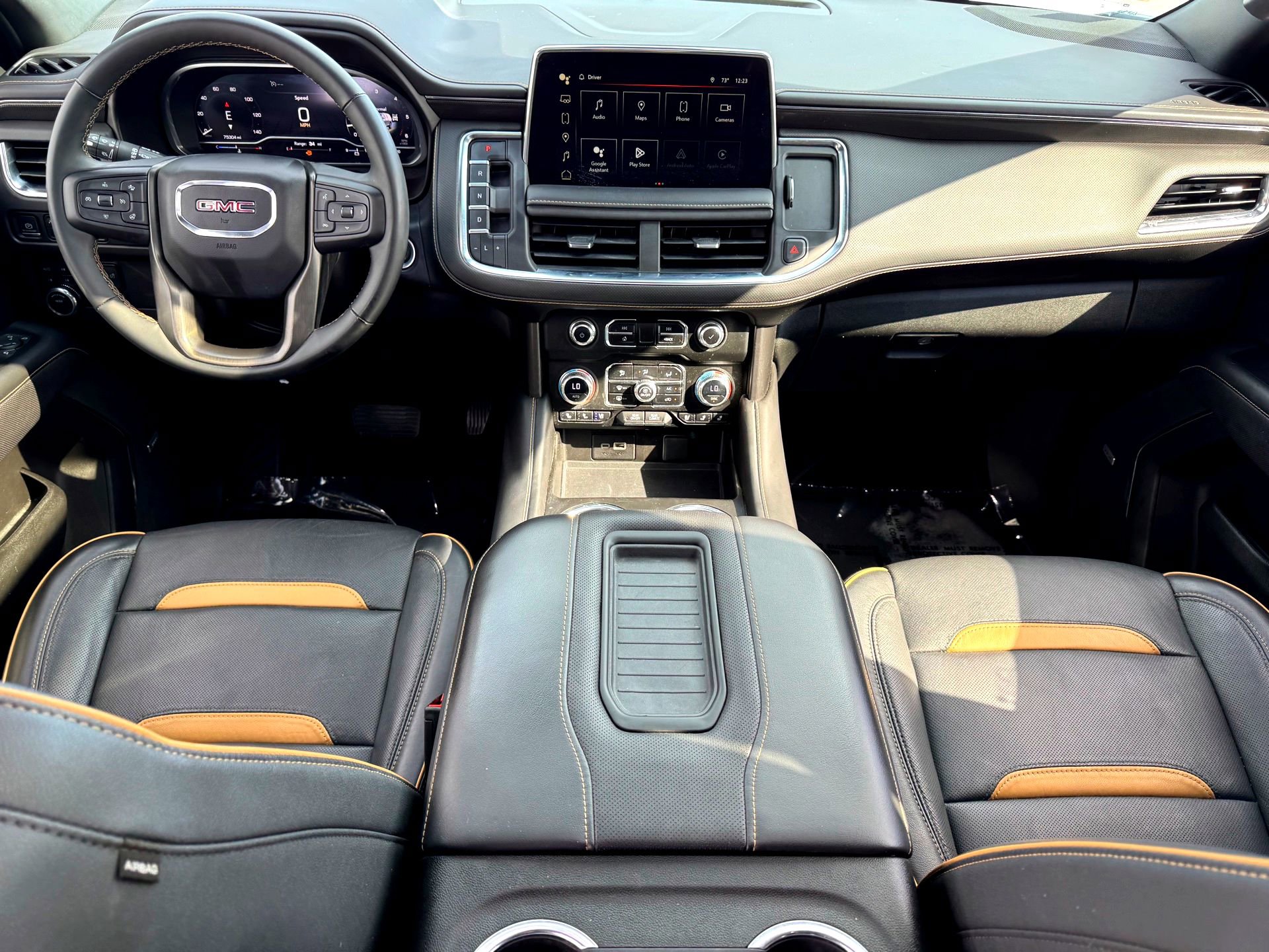 Used 2023 GMC Yukon AT4 w/ Technology Package image 23