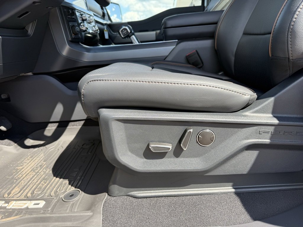 New 2025 Ford F150 Lariat image 17