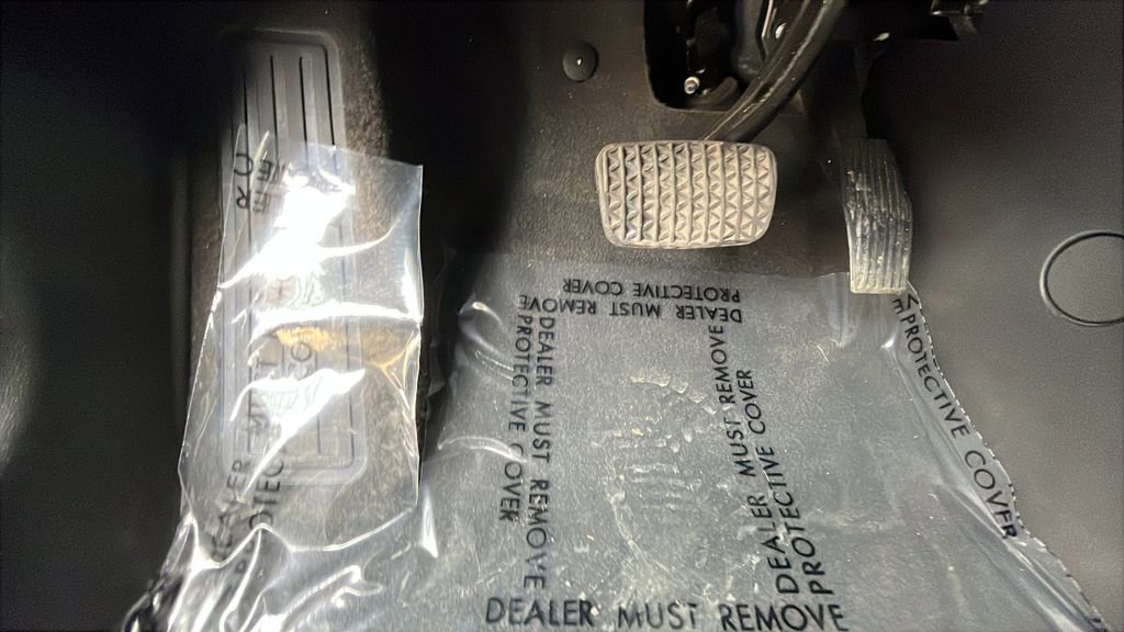 Used 2024 Chevrolet Equinox Premier image 22