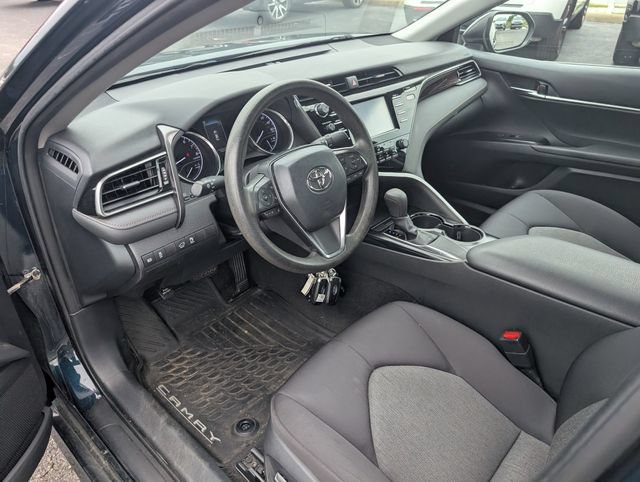 Used 2019 Toyota Camry LE FWD image 14