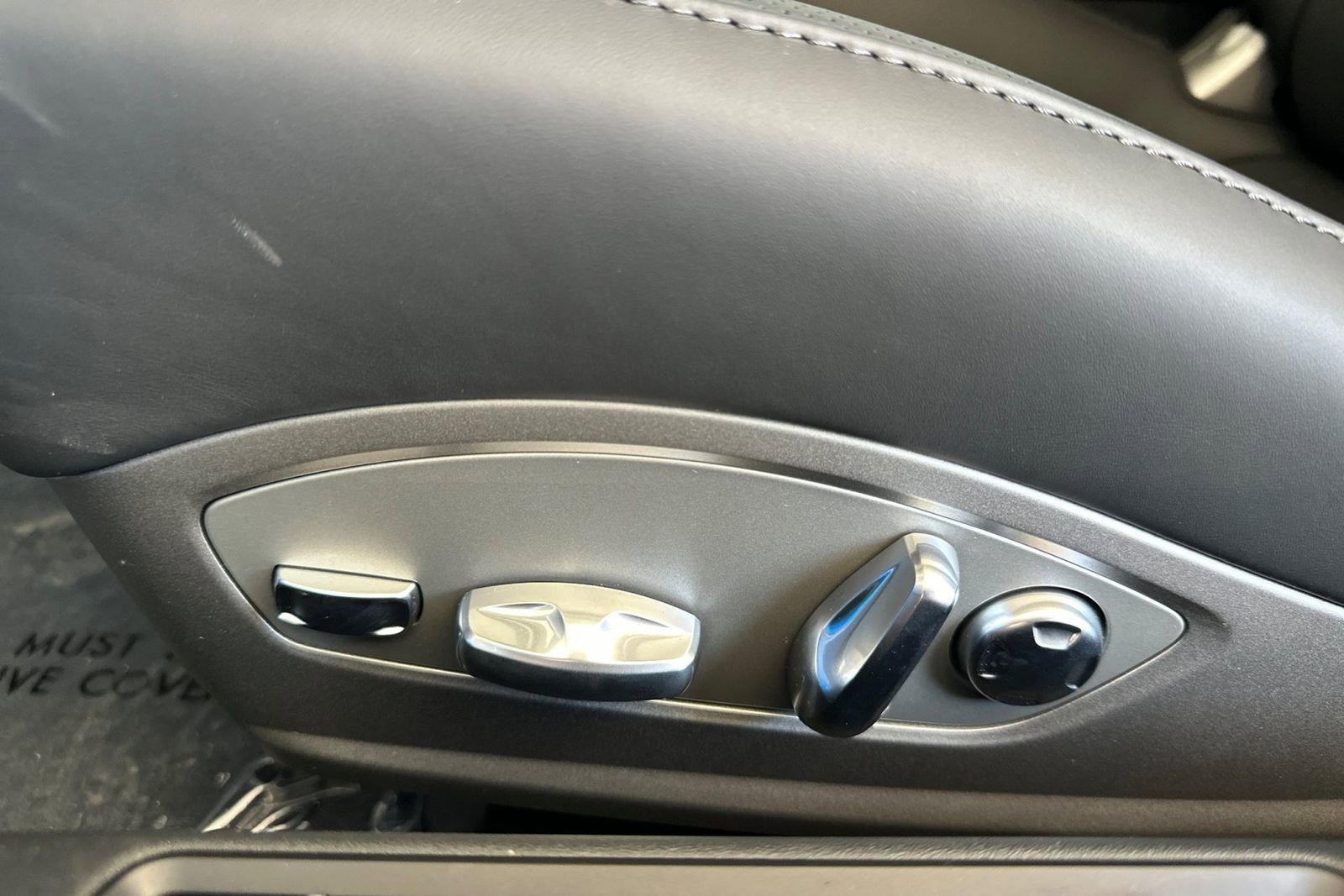 New 2025 Porsche 718 Boxster S image 15