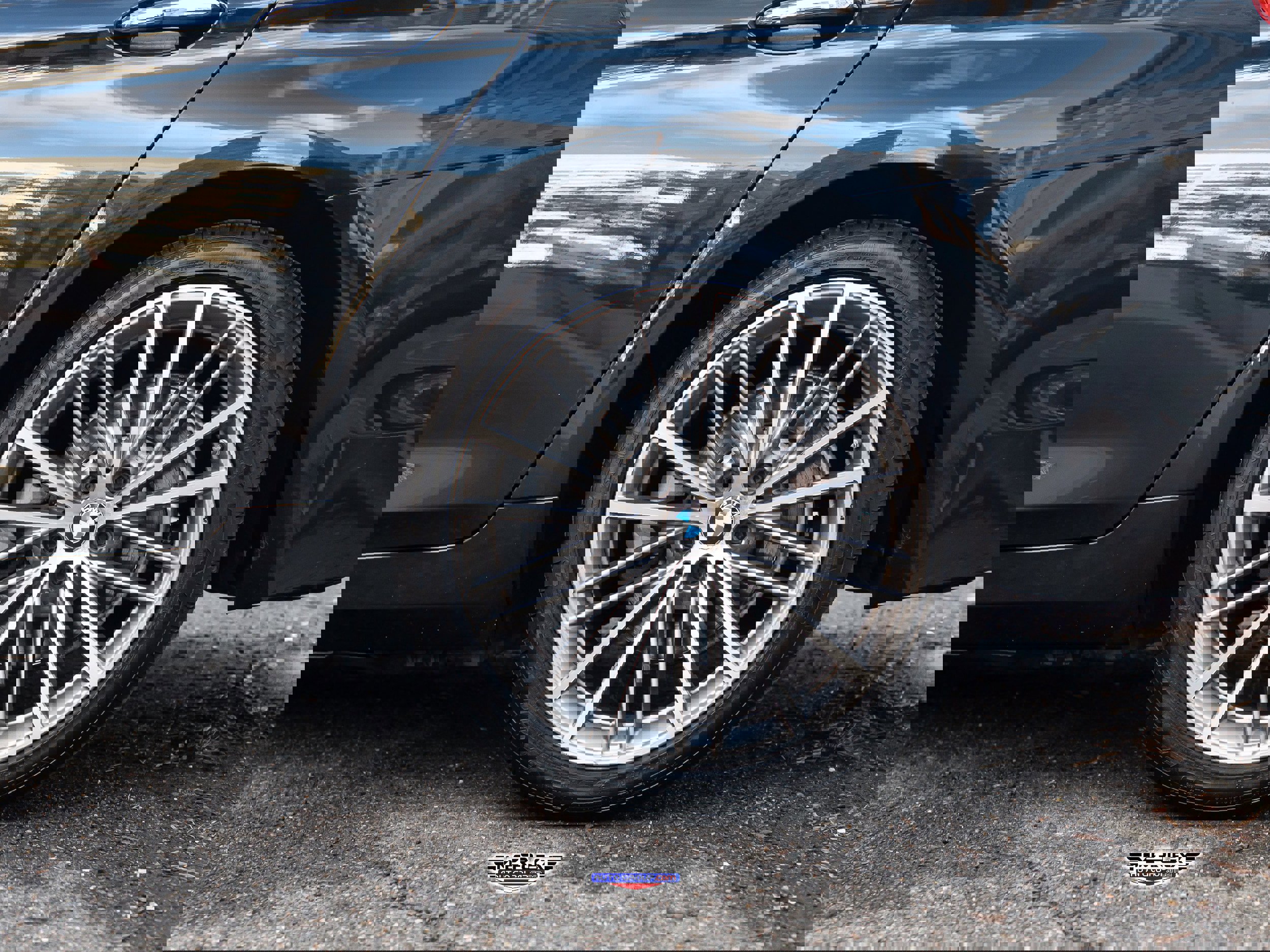 Used 2018 BMW 530e w/ Premium Package 2 image 12